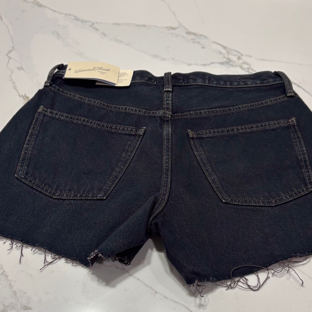 Universal Thread Women’s Dark Blue Denim Jean Shorts 100% cotton - Picture 4 of 13